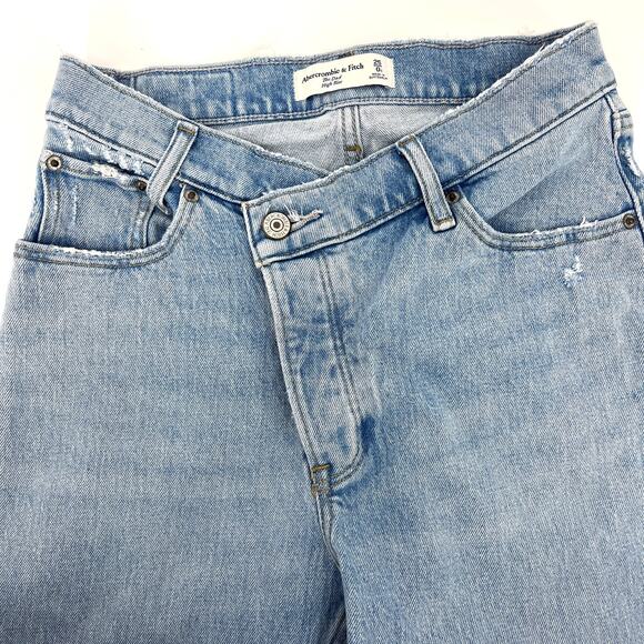 Abercrombie & Fitch The Dad High Rise Asymmetrical Button Fly Jeans Sz 25 Short - Picture 3 of 9